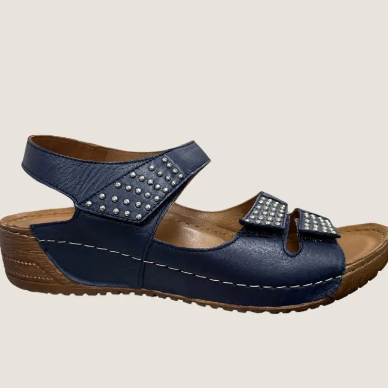 Loretta Sandal | Adesso Fashion