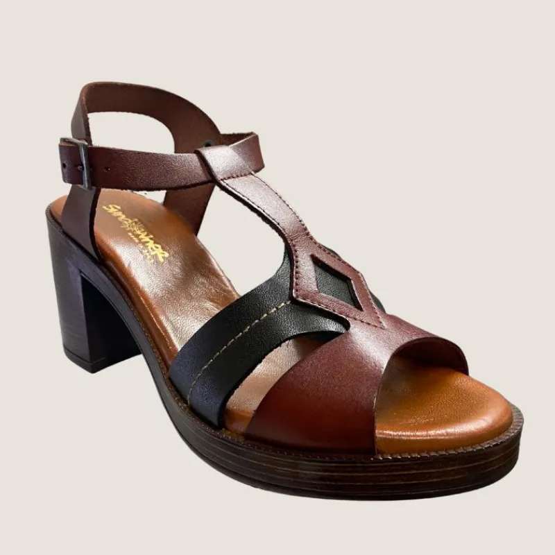 Carolyn Heel | Sundowner Hot